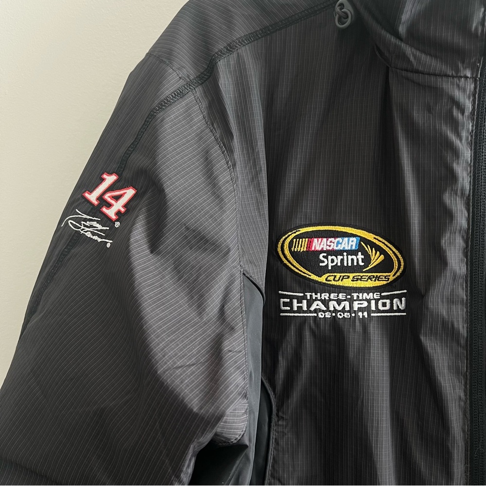 Mobil 1 Racing Jacket - Picture 3 of 7